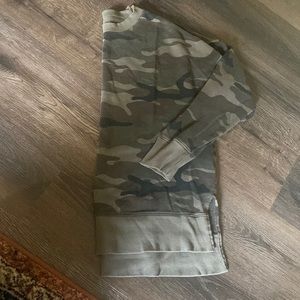 Crew neck sweatshirt